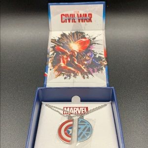 Marvel Civil war captain America necklace one size